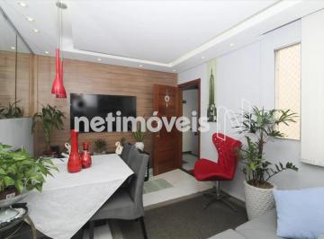 Sala · Apartamento à Venda com 2 Quartos, 1 vaga no Castelo
