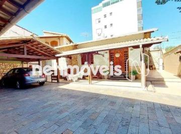 Casa · 304m² · 5 Quartos · 4 Vagas · Casa ampla à venda com localização privilegiada na Pampulha