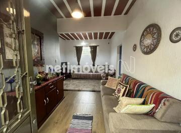 Casa · 214m² · 3 Quartos · 5 Vagas · Excelente casa no Jardim América, próximo à Av. Barão Homem de Melo