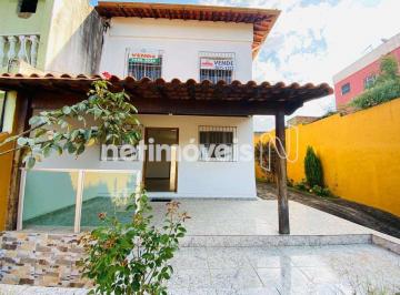 Casa · 210m² · 3 Quartos · 5 Vagas · Casa 3 Quartos à Venda - Com Quintal Amplo e 5 Vagas