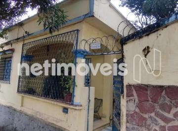 Casa · 176m² · 3 Quartos · 3 Vagas · Casa com 176 m²; - Sendo 3 Quartos com Edícula nos fundos e vaga para 3 carros