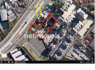 Terreno · 4200m² · 50 Vagas · Lote no planalto