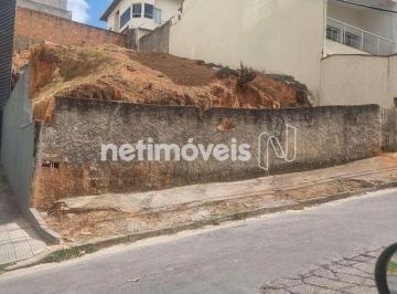 Terreno · 360m² · Lote à Venda – Rua Tranquila e de Fácil Acesso!