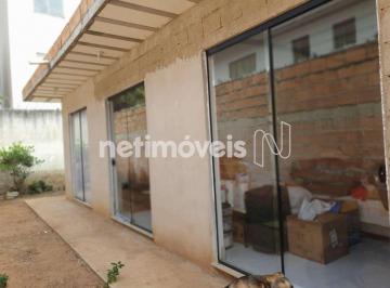 Terreno · 1000m² · Excelente lote com área total de 1.000m²; à venda no Trevo!