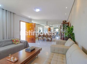 Casa · 350m² · 4 Quartos · 4 Vagas · Casa à Venda no Gutierrez com 3 suítes, área de lazer e excelente localização