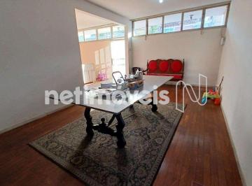 Casa · 290m² · 4 Quartos · 1 Vaga · Casa de 4 Quartos com Suíte – Excelente Oportunidade no Cachoeirinha!