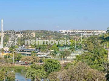 Vista · Casa de 6 Quartos à Venda próxima à Lagoa da Pampulha – 3 Suítes
