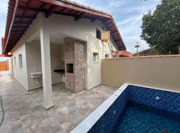 Casa de 2 quartos, Itanhaém · Casa nova e com piscina lado praia em Itanhaém