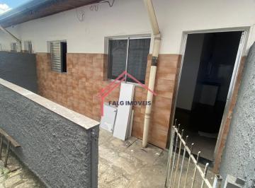 Foto 01 · Casa para locação em Osasco-SP, bairro São Pedro: 2 quartos, 1 sala, 1 banheiro, 40m² de área. Confi