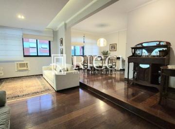 Apartamento Espaçoso no Gonzaga · Apartamento Espaçoso à Venda no Miolo do Gonzaga