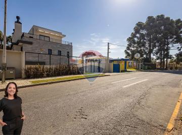 Casa de 3 quartos, Curitiba · Sobrados com 116m² três quartos sendo uma suíte, 750 e 790 mil.