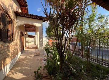 Foto 01 · Casa, Centro, Esmeraldas, MG