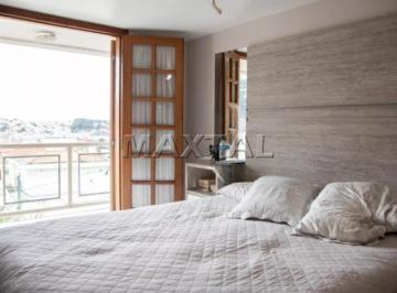 Casa · 270m² · 4 Quartos · 3 Vagas · Casa à venda com 270m², 4 Quartos sendo 1 suíte, 4 banheiros e 3 vagas de gararem