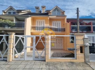 Casa · 170m² · 4 Quartos · 1 Vaga · GEMINADA TRIPLEX NO CENTRO DE TRAMANDAÍ