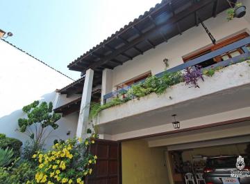 240206_i2n1nMs603142UE_24020662bb546996a3e.jpg · Sobrado com 326m2 no Partenon com 3 quartos no bairro