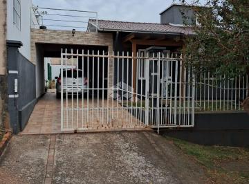 708313_iUq46wyh3M_70831368aa38ac60c9a.jpg · Casa Térrea com Piscina e Quiosque, 2 dormitórios, vaga coberta Bairro Vargas