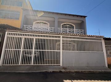 Casa de 4 quartos, Candangolândia · CASA CANDANGOLANDIA. QR 01