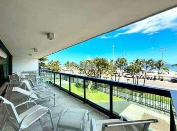 Apartamento · 264m² · 4 Quartos · 2 Vagas · Apartamento de luxo em IPANEMA: 264m² com vista total para o mar.