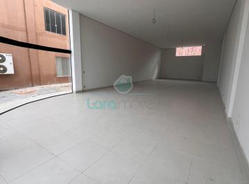 Comercial · 140m² · Loja/Salão em Parque Aeroporto - Macaé, RJ