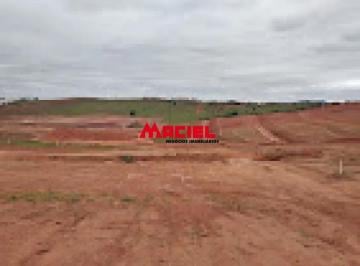 Terreno · 200m² · Lote 37, quadra J....200m2 com 8m de frente