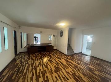 Casa · 200m² · 3 Quartos · 2 Vagas · Sobrado com 3 dormitórios à venda por R$ 1.300.000,00 ou para alugar por R$ 4.500,00/mês - Vila Alzi