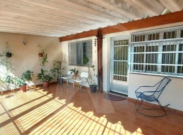Casa · 81m² · 2 Quartos · 2 Vagas · Casa térrea 2 quartos, 2 vagas  de garagem, quintal no Jardim Brasil