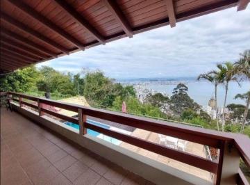 77552f89d4ecf238928ddf49967a8c723957ab8a · À venda | 420 m², Piscina Privativa, Vista Mar, 4 quartos - Morro da Cruz, em Florianópolis.