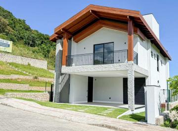 casa-alto-padrao-em-condominio-itapema-sc2021306.jpeg · Casa Alto padrão em Condomínio - Itapema SC