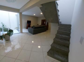 Casa · 246m² · 2 Quartos · 2 Vagas · Condomínio Monte Verde - Casa Condomínio Monte Verde tatuí SP