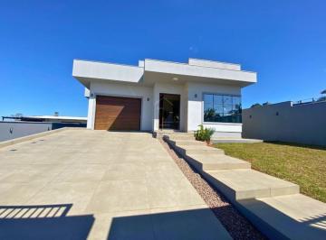 Casa · 203m² · 2 Quartos · 2 Vagas · Casa à venda no bairro Pinheirinho - Criciúma/SC