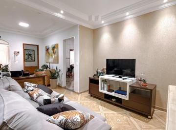 Casa · 180m² · 4 Quartos · 3 Vagas · Casa de 4 Quartos, atrás do Vivendas em Santa Maria