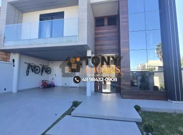 Casa · 280m² · 3 Quartos · 4 Vagas · Casa imponente com 3 dormitórios, todos com suíte e closet, e uma área gourmet de tirar o fôlego esp
