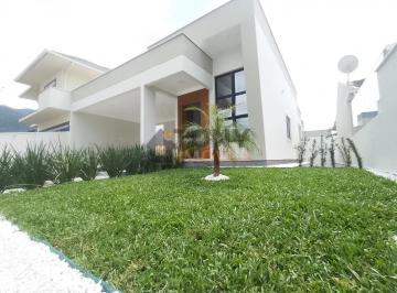 Casa · 137m² · 3 Quartos · 4 Vagas · Casa em condomínio com 137m2 na Praia De Fora, Palhoca
