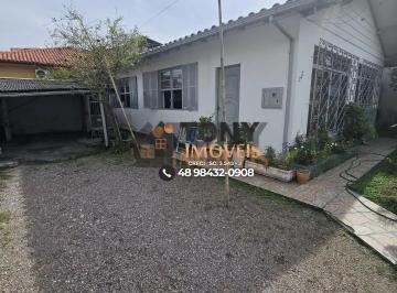 Casa · 128m² · 3 Quartos · 3 Vagas · Casa comercial de 3 dormitórios à venda no bairro Praia Comprida - São José