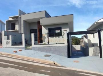 Casa · 180m² · 3 Quartos · 4 Vagas · CASA COM 3 QUARTOS E 180M2 LOTEAMENTO ALTA VISTA