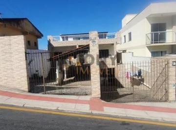 Apartamento · 220m² · 1 Quarto · 7 Vagas · 7 Kitinetes de aprox. 30m² cada, lucro R$7400 mil mensais