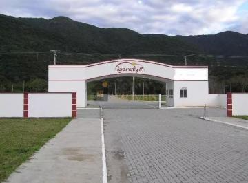 Terreno · 442m² · Amplos terrenos condomínio fechado próximo do mar