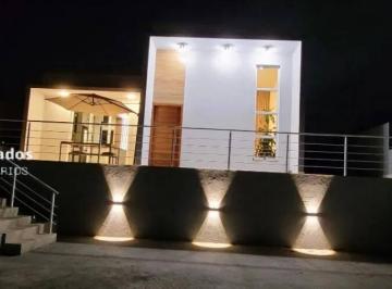 Casa · 525m² · 3 Quartos · 4 Vagas · Casa 3 dormitórios/1suíte, parque rizzo 2 Cotia
