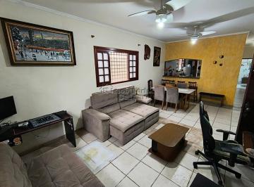 202508261602177859.jpeg · Casa com 03 dormitórios no Maracanã, á 400 metros da praia, agende sua visita!