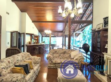 Casa · 206m² · 6 Quartos · 3 Vagas · Casa Alto Padrão – Um Refúgio Exclusivo no Bairro Velha, em Blumenau/SC