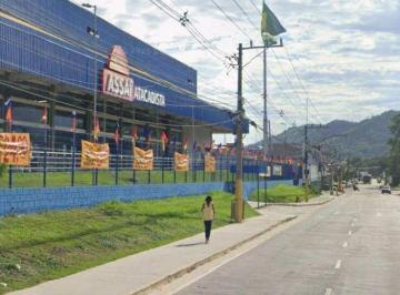 Comercial , Rio de Janeiro · Bangu - Próx. Assaí na Av. Brasil. Terrenos com 981m². Com, Ind ou Igreja.