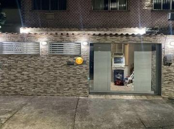 Apartamento de 3 quartos, Rio de Janeiro · Jardim América, na Antiga Rua 2 - Apto Tipo Casa, Quintal, Total 3 Qtos, 2 Vgs.