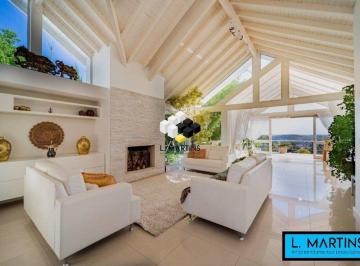 Casa · 1400m² · 3 Quartos · 4 Vagas · Casa 500m² Rondônia Novo Hamburgo