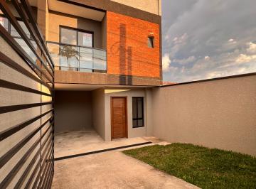 Casa de 3 quartos, Curitiba · SOBRADO NO XAXIM, 3 QUARTOS, SUÍTE, QUINTAL E VAGAS DE GARAGEM