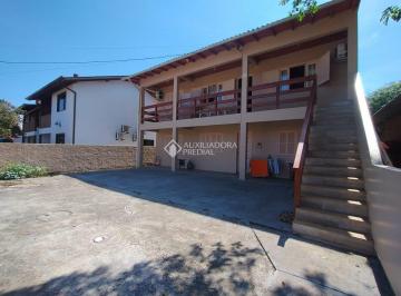 Casa · 187m² · 6 Quartos · 3 Vagas · Casa à Venda na Praia de Cima à 240m do Mar!
