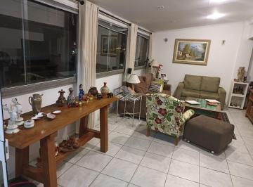 605171_i6H49S7fuv9A9_605171667c241f292b8.jpg · Ampla Cobertura, bairro nobre, próximo a todo comércio e UFSC