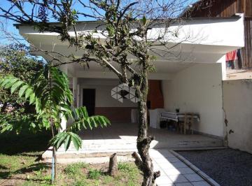467238_i3K7VdB8g75Ln1c_4672386525a0502bfaa.jpg · Casa a venda no Córrego Grande, com 4 dormitórios e terreno grande