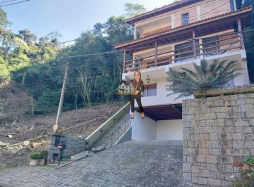 Casa · 3 Quartos · Casa Miriporã