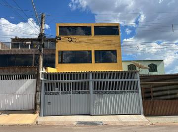 Casa de 3 quartos, Ceilândia · Sobrado com duas casas de 3 quartos na QNP 21 Ceilândia Norte