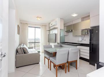 Apartamento de 2 quartos, Curitiba · APARTAMENTO NO BAIRRO GUAÍRA COM 2 QUARTOS, SUÍTE E 2 VAGAS